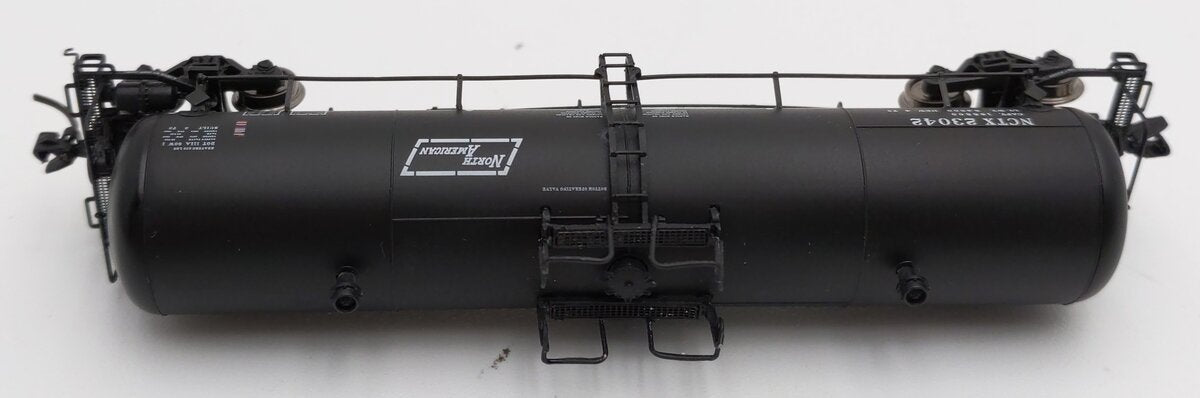 Rapido Trains 535007-4 N Scale North American GP20 Tank Car #23042 LN/Box