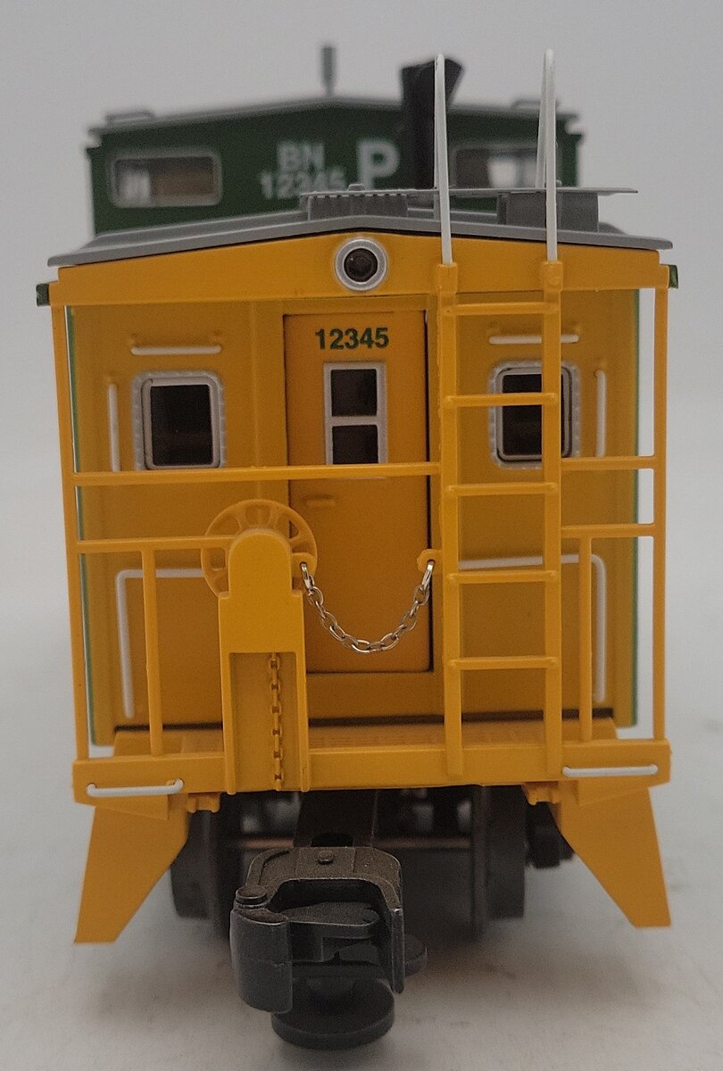 Lionel 6-85072 O Burlington Northern Wide Vision Caboose with Camera #12345 VG