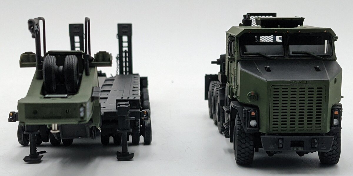 Sword Models SW1500-K 1:50 DieCast Oshkosh HET M1070 Transporter w/M1000 Trailer NIB