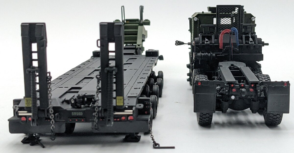 Sword Models SW1500-K 1:50 DieCast Oshkosh HET M1070 Transporter w/M1000 Trailer NIB