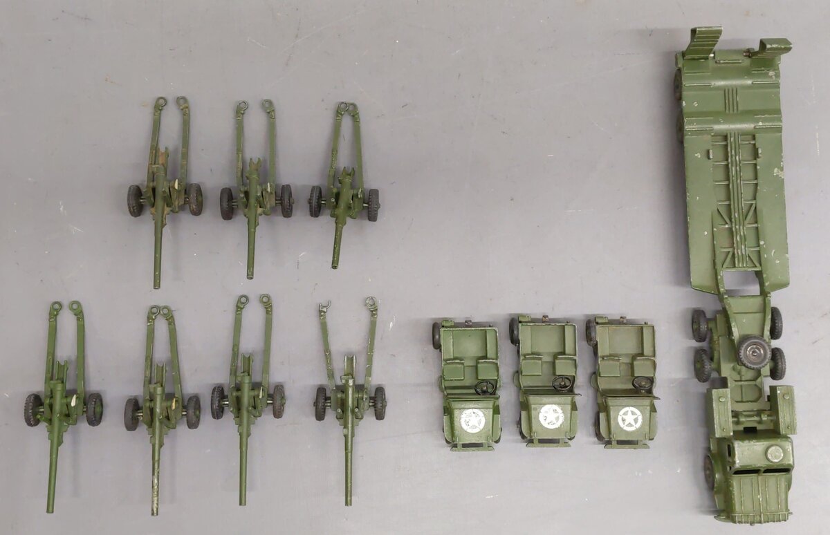 Dinky 1:48 Diecast Tank Transporter w/ Assorted Vehicles & Accessories [11] VG