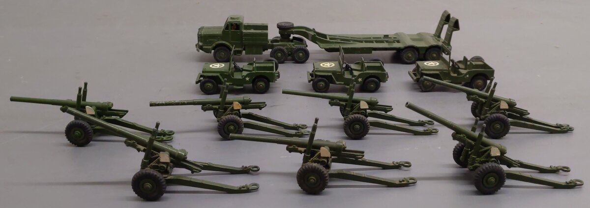 Dinky 1:48 Diecast Tank Transporter w/ Assorted Vehicles & Accessories [11] VG