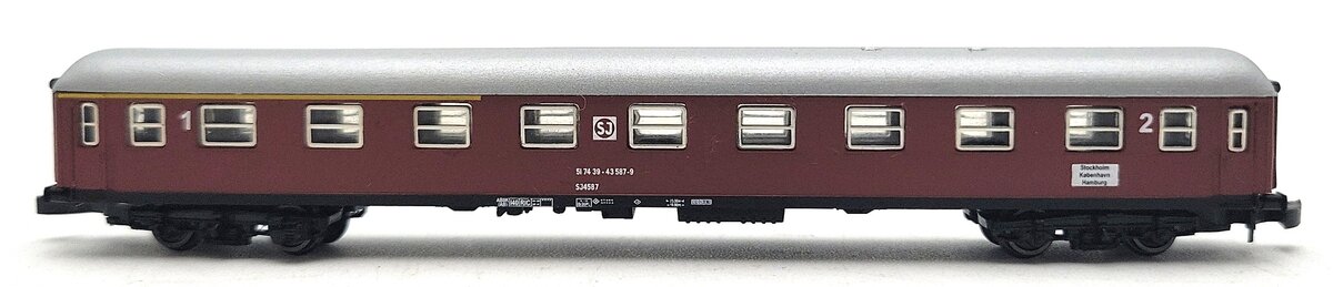 Freudenreich 46.299.00 Z Scale Swedish State Railways Coach Passenger Car LN/Box