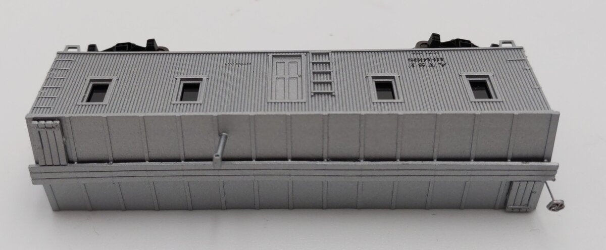 InterMountain N Scale ATSF Silver Boxcar #194698 LN/Box