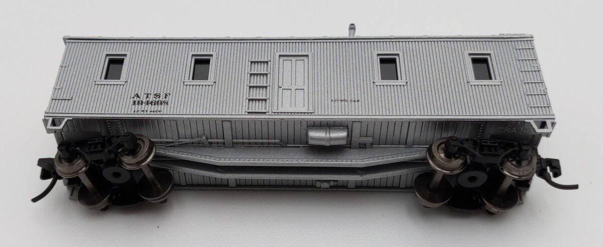 InterMountain N Scale ATSF Silver Boxcar #194698 LN/Box