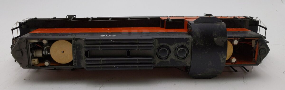 Lionel 6-84274 Milwaukee Road Torpedo Legacy GP9 Diesel Locomotive #202 VG