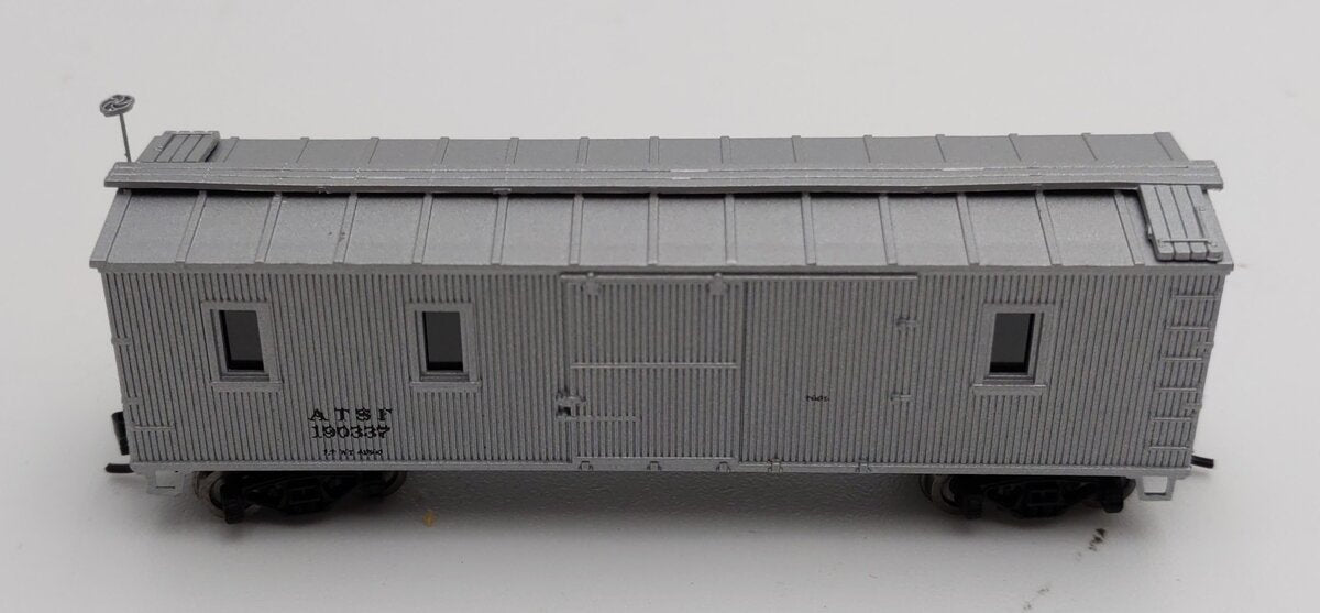InterMountain N Scale ATSF Silver Boxcar #190337 LN/Box