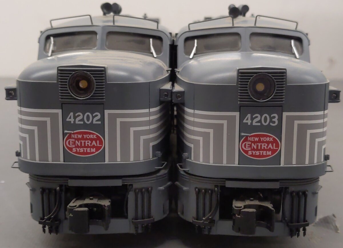 Lionel 1933180 O New York Central Legacy Alco PA AA-Set Diesel Locomotive EX