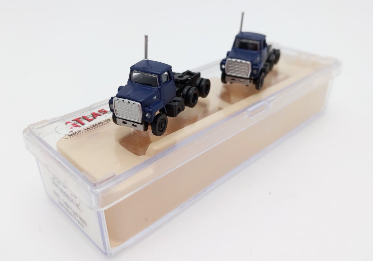 Atlas 2922 N Scale Ford 1984 LNT 9000 (Pack of 2) LN/Box