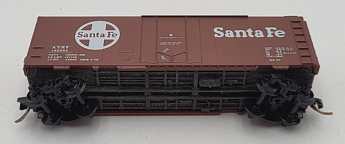 Micro-Trains 02100110 N Santa Fe 40' Standard Plug Door Boxcar #149953 EX/Box