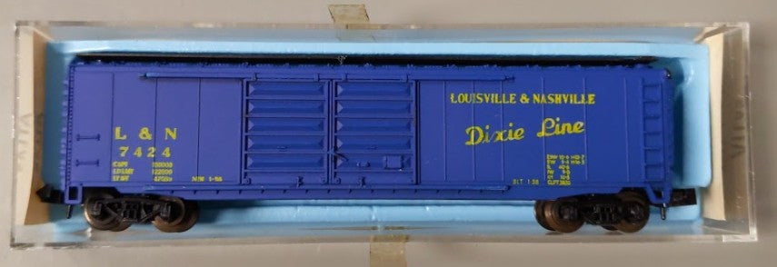 Atlas 2332 N Scale Louisville & Nashville 50' 2 Door Box Car #7424 LN/Box