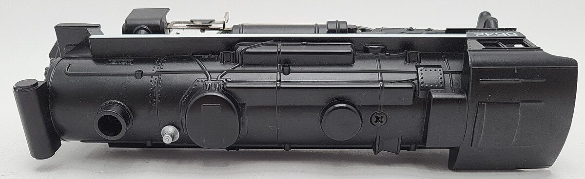 Lionel 6-18656 Bloomingdale's 4-4-2 Columbia Steam Locomotive #8632 LN