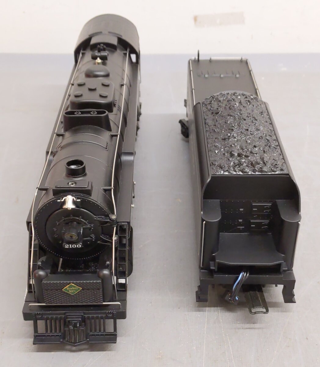 Lionel 6-18006 O Gauge Reading T-1 4-8-4 Steam Locomotive & Tender #2100 EX/Box