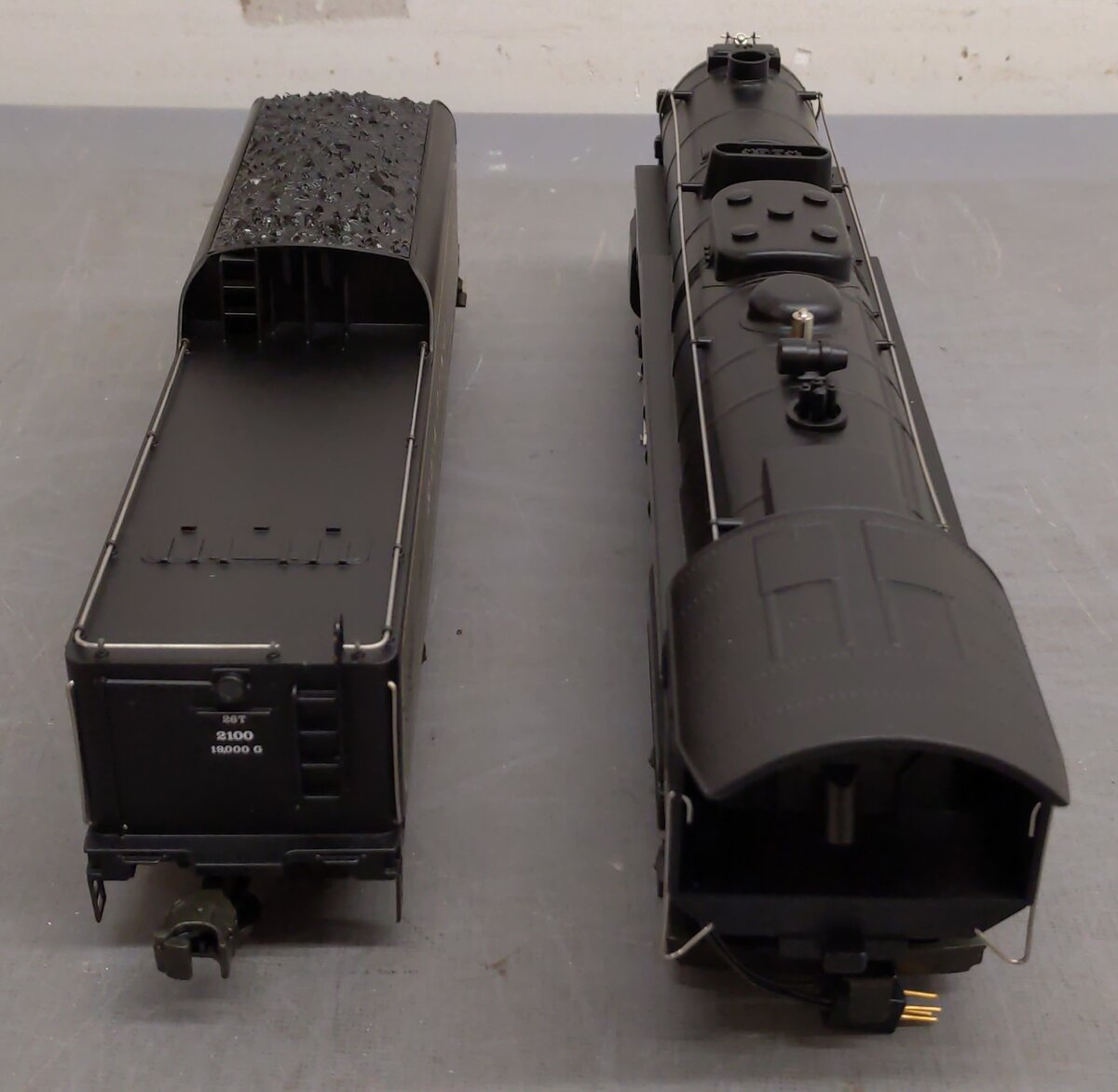Lionel 6-18006 O Gauge Reading T-1 4-8-4 Steam Locomotive & Tender #2100 EX/Box