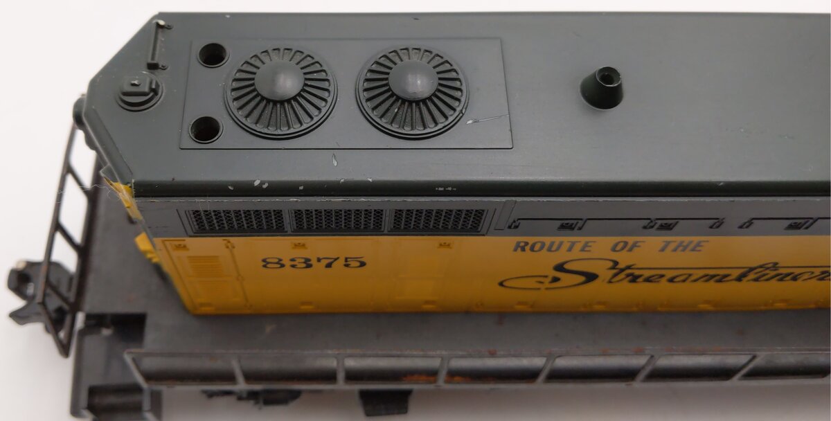 Lionel 6-8375 O Gauge Chicago & North Western GP7 Powered Diesel Loco #8375 VG