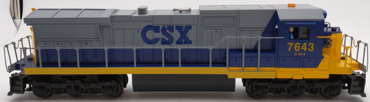 Lionel 6-18215 O Gauge CSX Dash 8 Diesel Engine #7643 EX/Box
