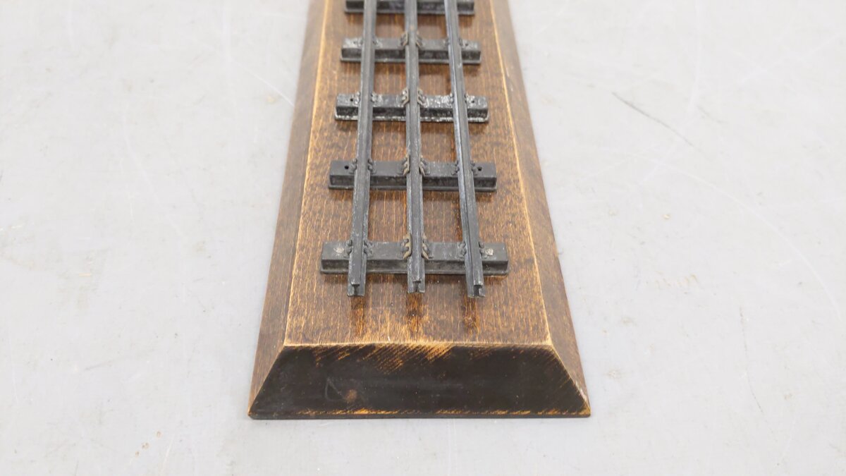 Lionel 700E Vintage O Scale Hudson Display Board w/T-Rail Track - RARE! VG