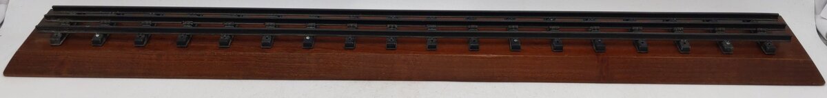 Lionel 700E Vintage O Scale Hudson Display Board w/T-Rail Track - RARE! EX