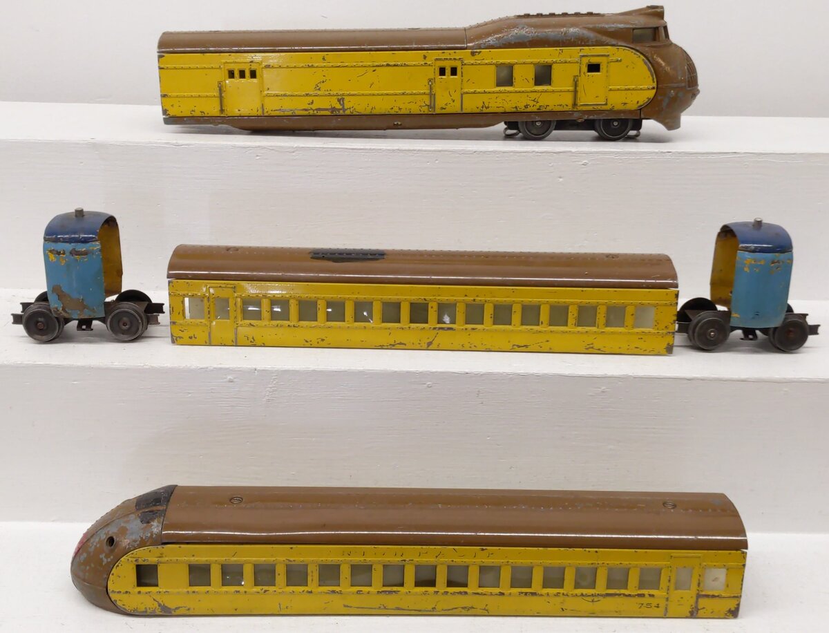 Lionel 752 Vintage O Union Pacific M10000 Streamliner Set - Yellow & Brown