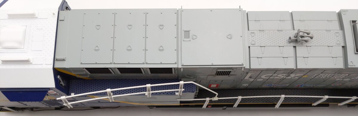 Lionel 2033620 O CSX ES44AC 