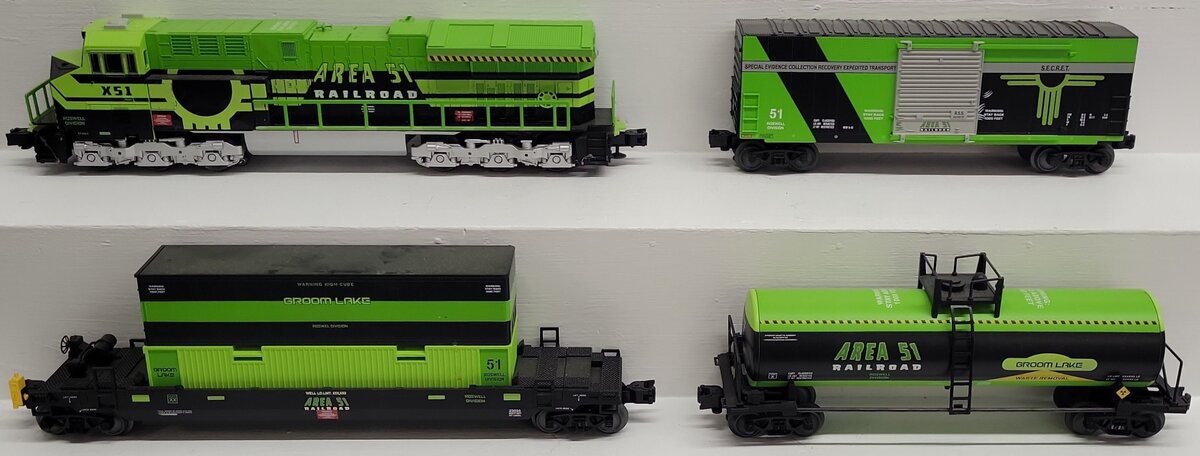 Lionel 2023050 O Gauge Area 51 LionChief Diesel Train Set with Bluetooth EX/Box