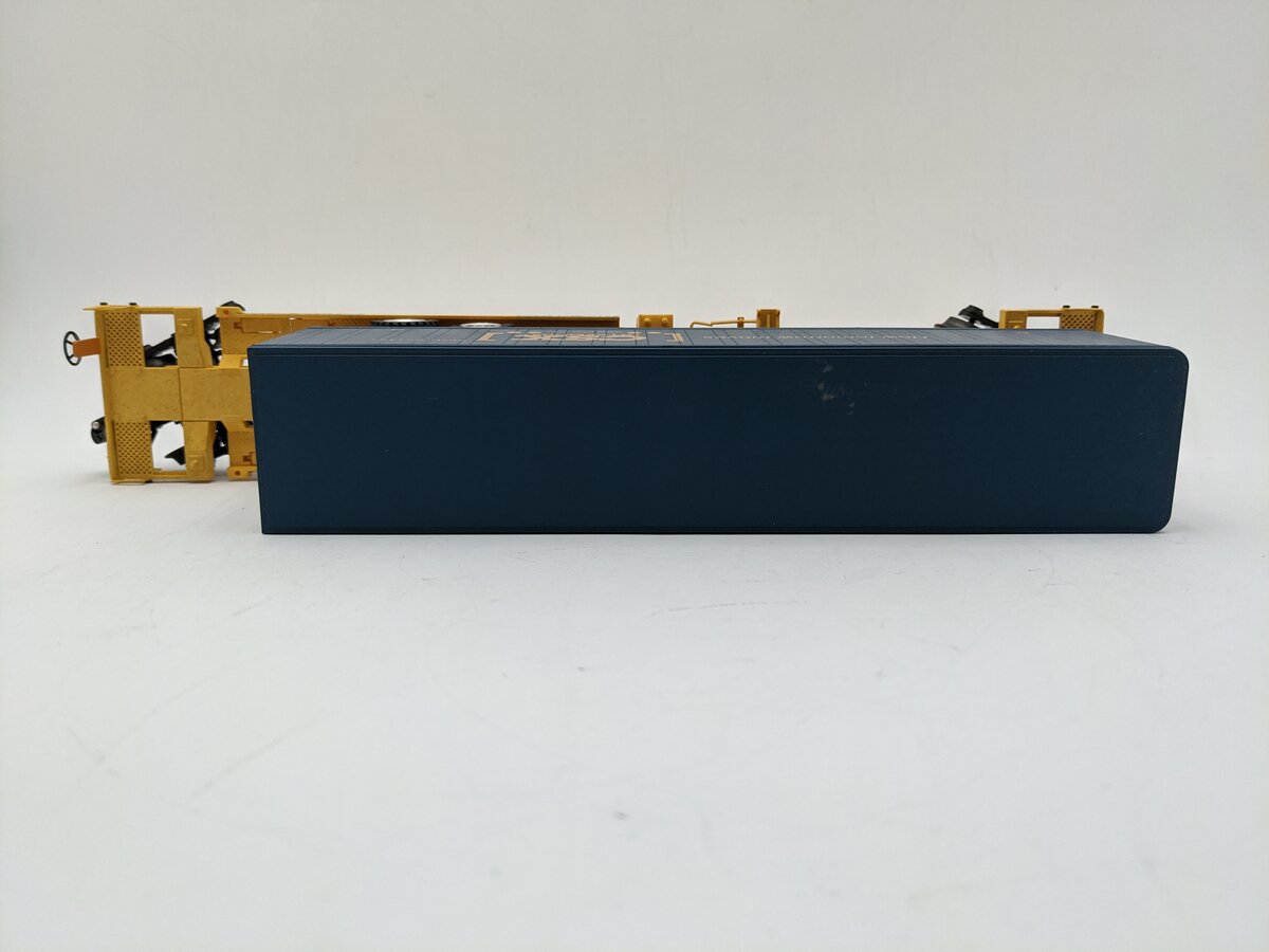Williams 48401 O Gauge Front Runner Intermodal 3-Rail Car w/ CSX Trailer EX