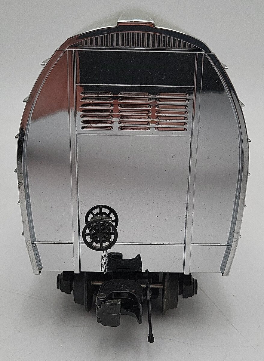 MTH 30-78040 O Gauge Coors Light Silver Bullet Operating Reefer Car EX/Box