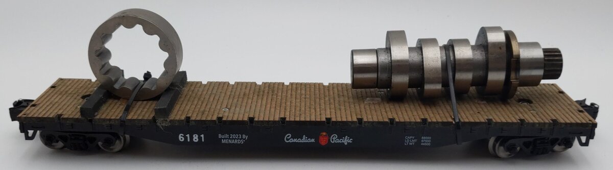 Menards O Gauge Canadian Pacific Flatcar #6181 - Custom Load VG