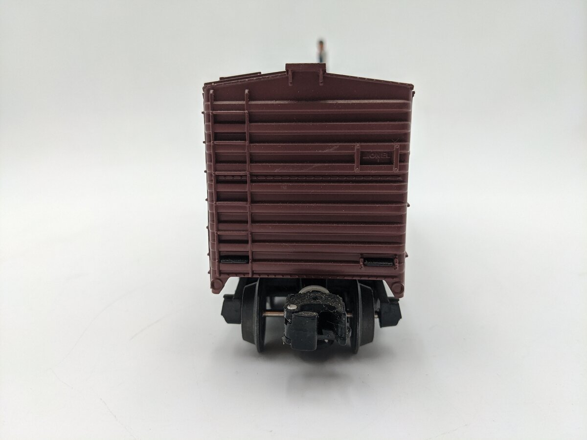 Lionel 2028040 O Gauge Pennsylvania Railroad Walking Brakeman Boxcar #24095 EX