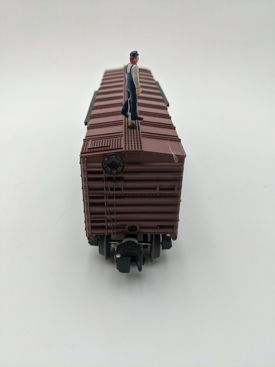 Lionel 2028040 O Gauge Pennsylvania Railroad Walking Brakeman Boxcar #24095 EX