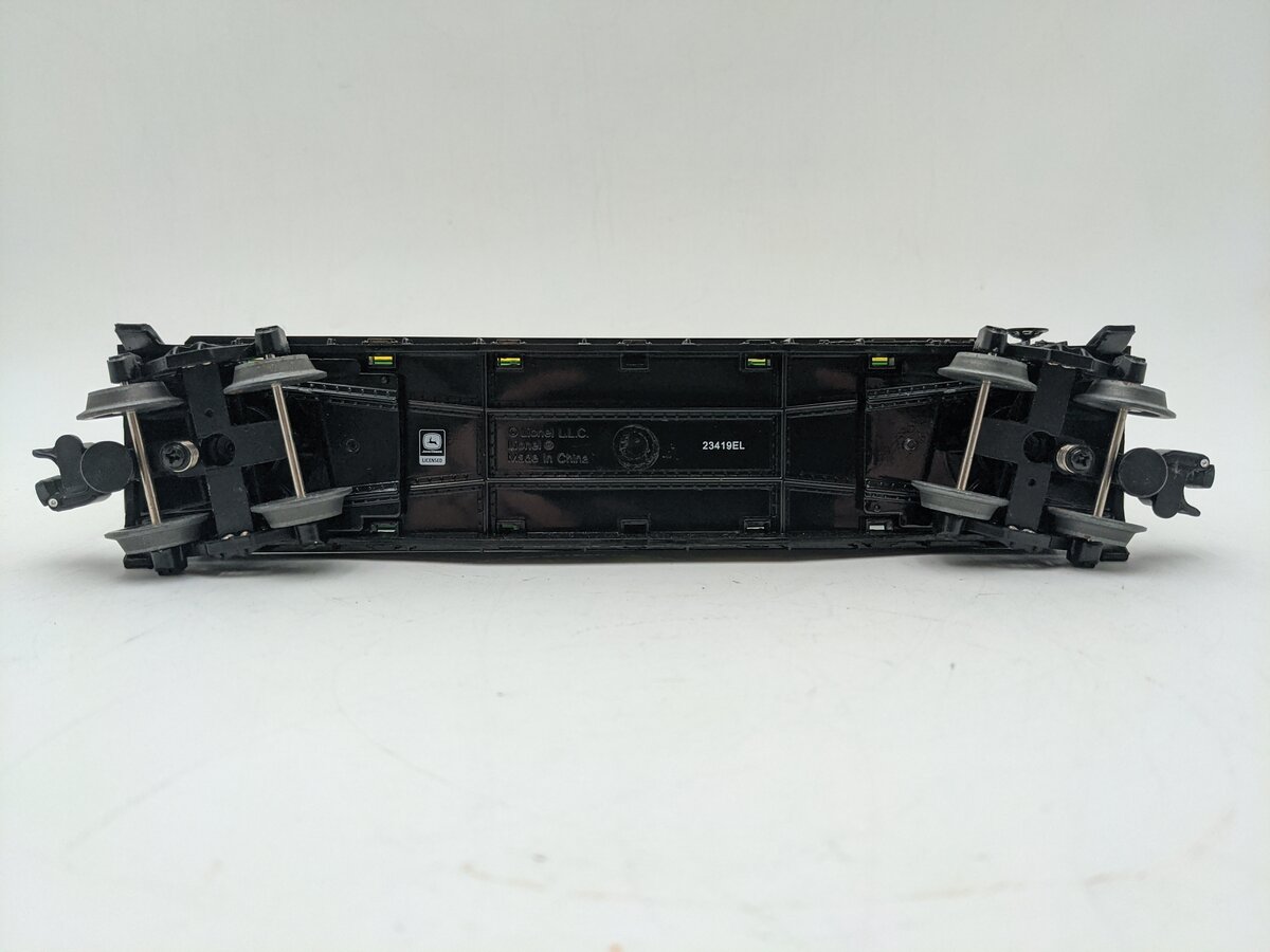 Lionel 1928350 O Gauge John Deere Flatcar w/ Piggyback Trailers EX