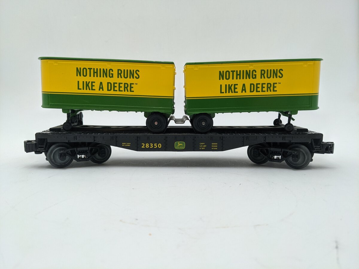 Lionel 1928350 O Gauge John Deere Flatcar w/ Piggyback Trailers EX