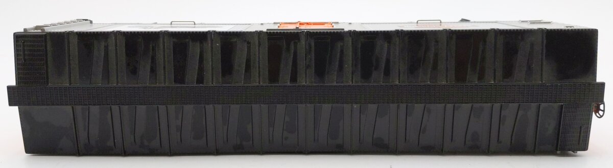 MTH 30-74293 O Gauge Harley-Davidson 40' Window Box Car with 2 2001 Road King EX