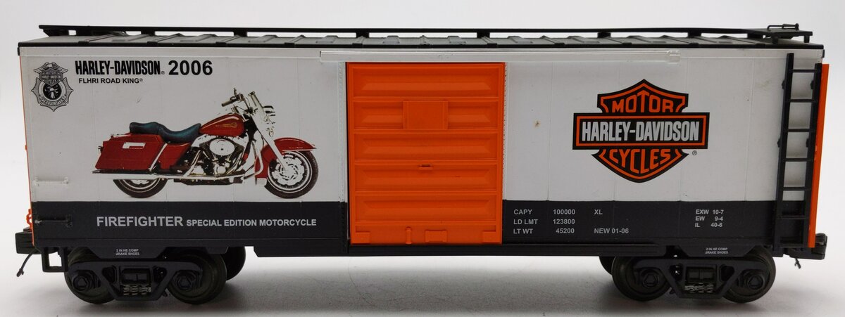 MTH 20-90313B O Harley-Davidson Firefighter Edition 2006 Road King 40' Boxcar EX