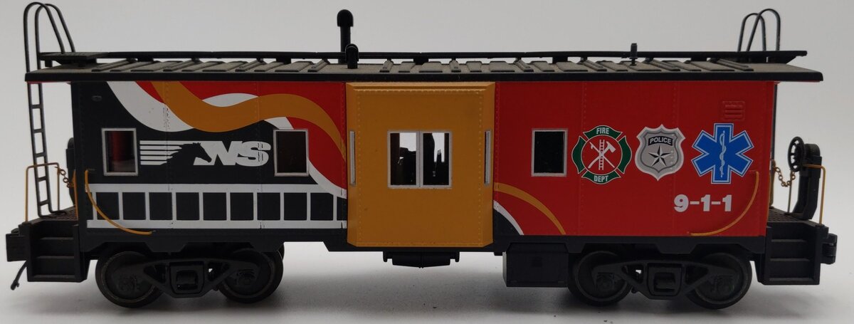 MTH 20-91593 O Gauge Norfolk Southern First Responders Caboose #911 EX