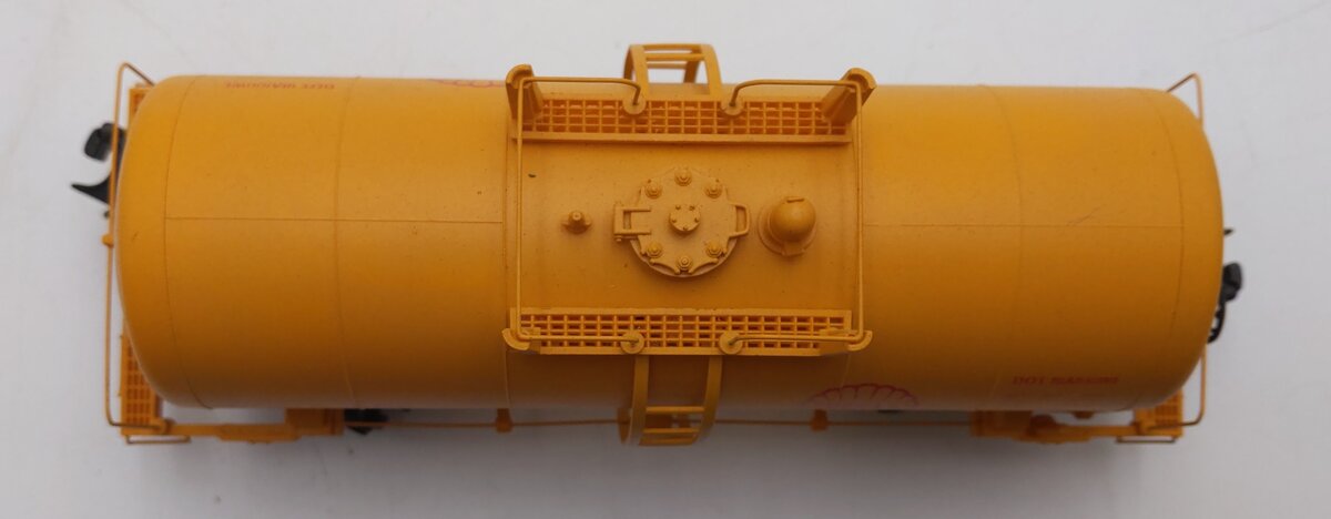 MTH 20-96750 O Gauge Shell 8K Gal Tank Car #1006 (Yellow) EX