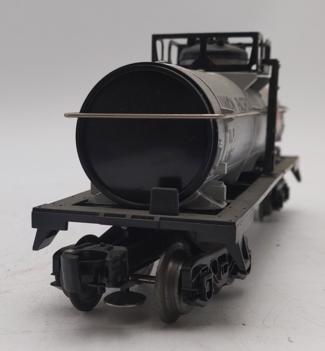 Lionel 6-9367 O Gauge Union Pacific Single Dome Tank Car #9367 EX