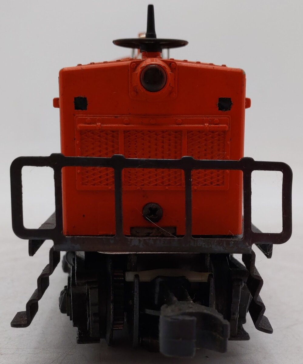 Lionel 6-8111 O Gauge DT&I NW-2 Switcher Diesel Locomotive VG