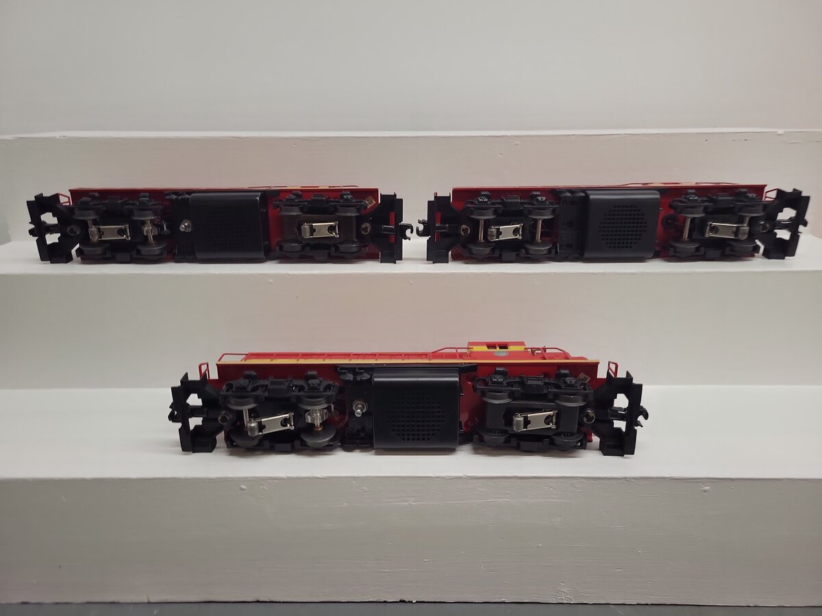 Lionel 6-28509 O Gauge FEC GP7 Triple Lashup Diesel Locomotive Set #607/608/609 EX/Box