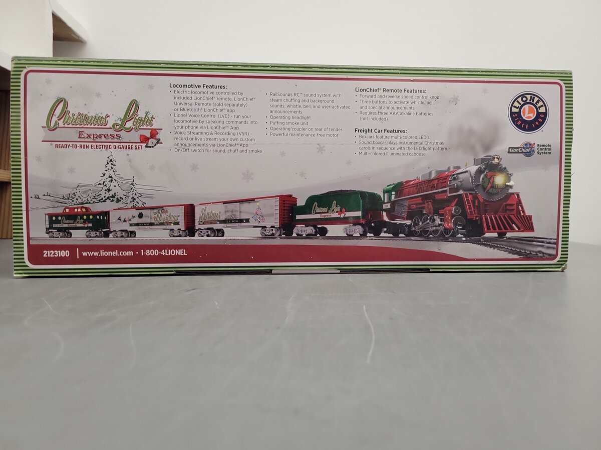 Lionel 2123100 Christmas Express LionChief O Gauge Train Set with Bluetooth EX/Box
