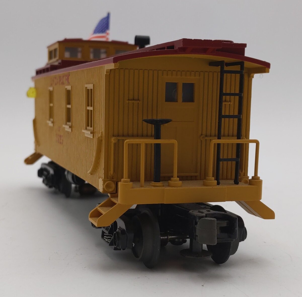 MTH 33-7803 O Gauge Union Pacific Woodsided Illuminated Caboose #3223 VG