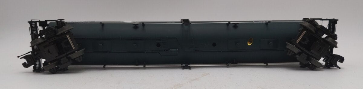 MTH 20-96732 O Quaker State 20K Gallon 4-Compartment Tank Car #69257 EX