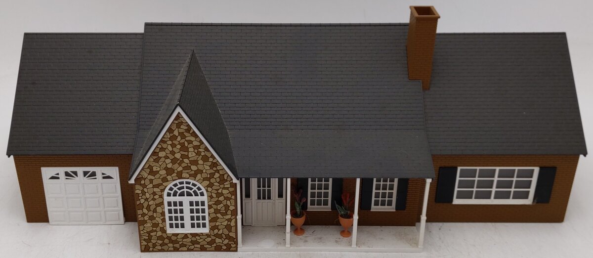 Lionel 6-34110 O Estate/Suburban House Assembled VG