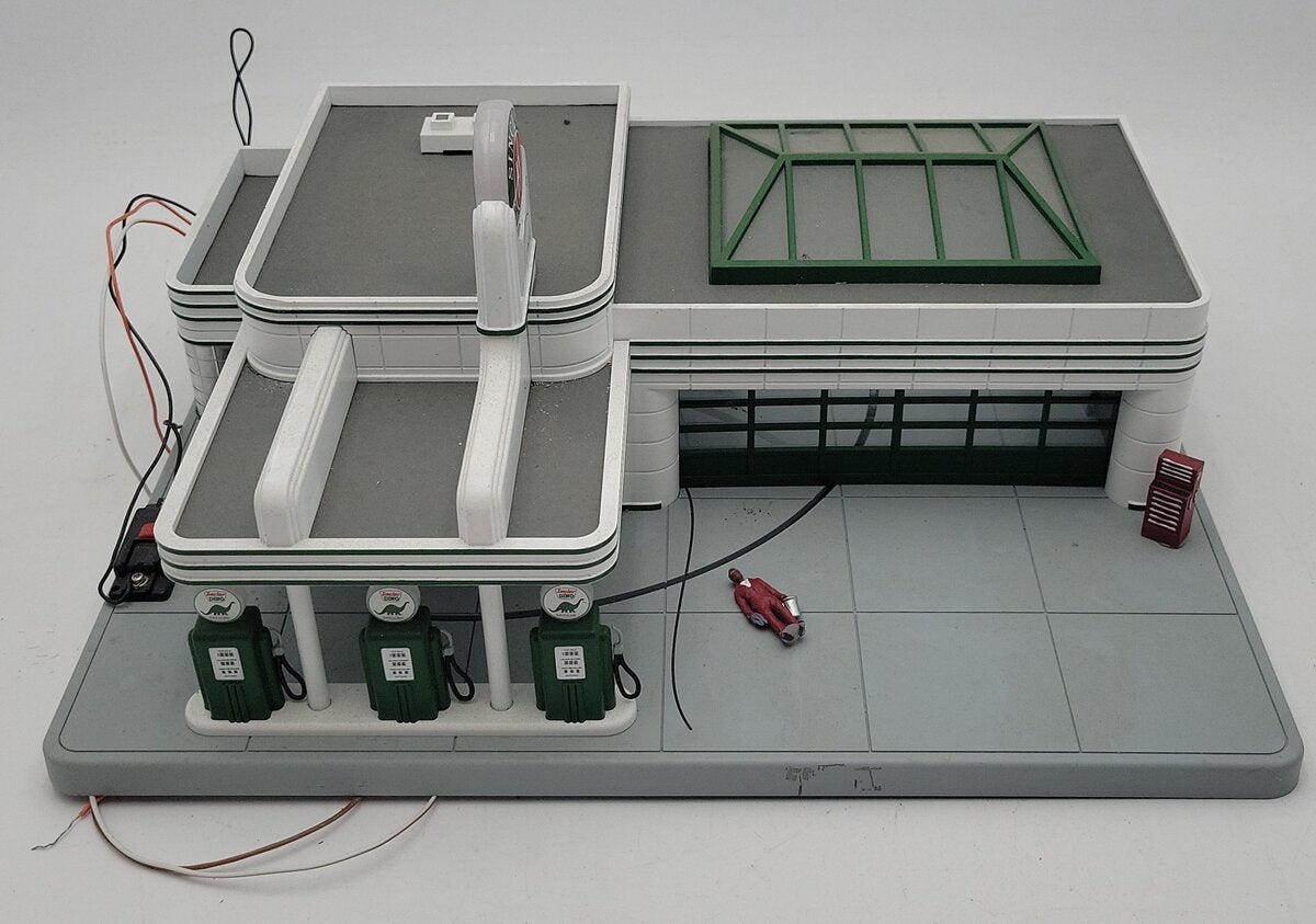 MTH 30-9101 Sinclair Operating Gas Station EX