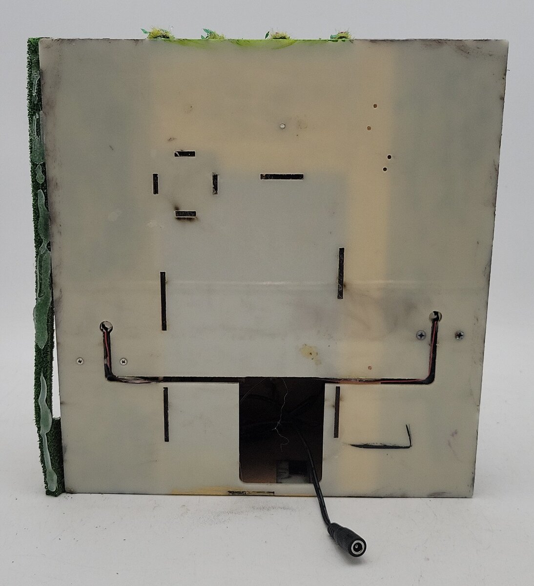 Menards 279-4451 O Scale Taco Bell Restaurant w/Lighting EX