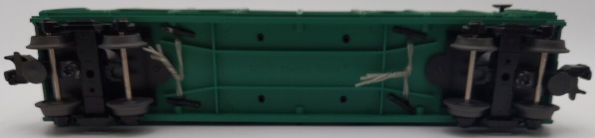 MTH 30-7682 O New York Central Auto Carrier #325 with (4) Ertl 1949 Mercurys EX