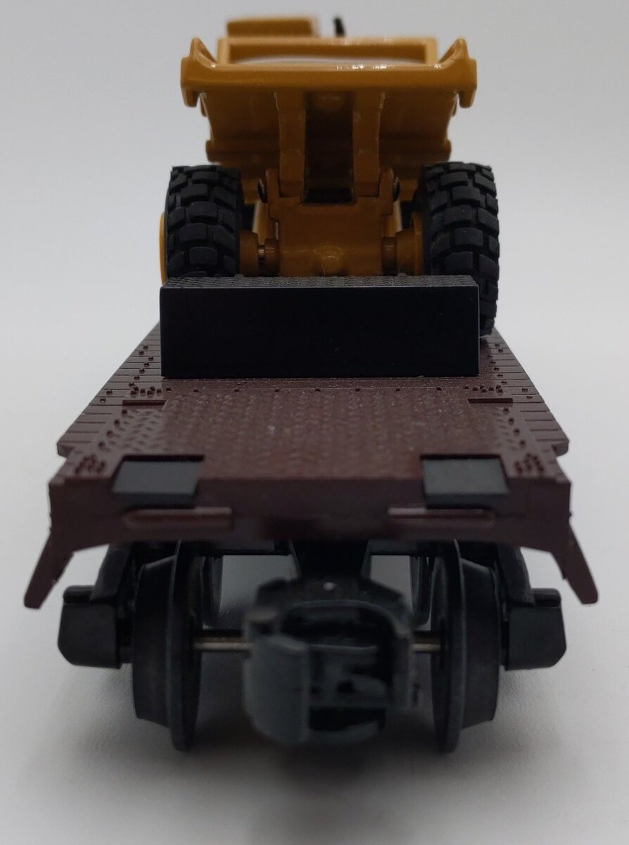 MTH 30-7614 O Gauge MTH Construction Flatcar w/ Diecast Ertl Dump Truck EX