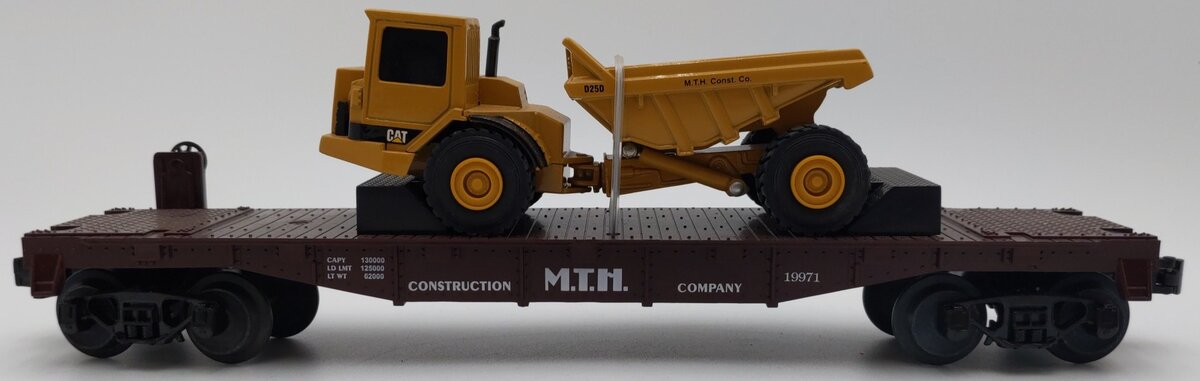 MTH 30-7614 O Gauge MTH Construction Flatcar w/ Diecast Ertl Dump Truck EX