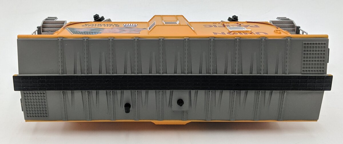 Menards 2759438 O Gauge Union Pacific "Building America" Lighted Caboose #6378 LN