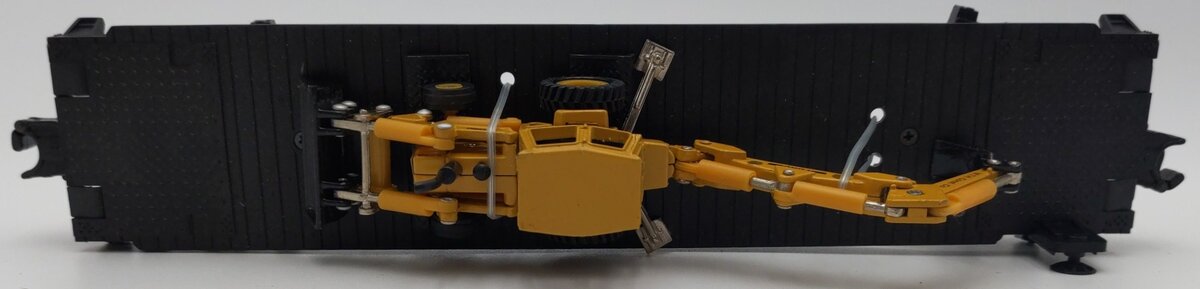 MTH 30-7606 O Gauge MTH Lines Semi-Scale Flatcar with Backhoe EX